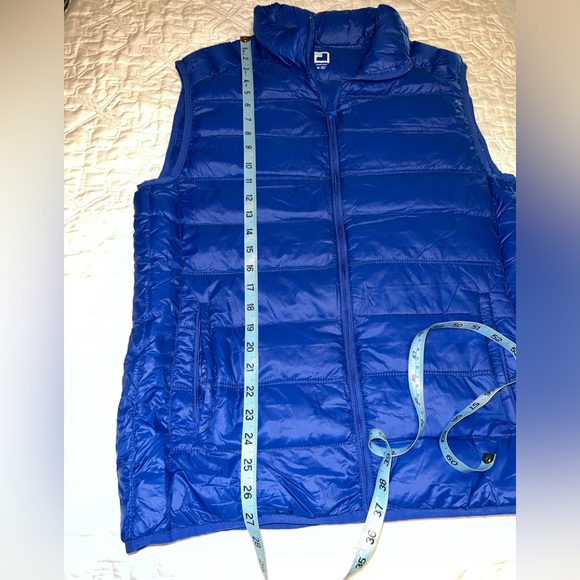 Puffer vest - Picture 8 of 9